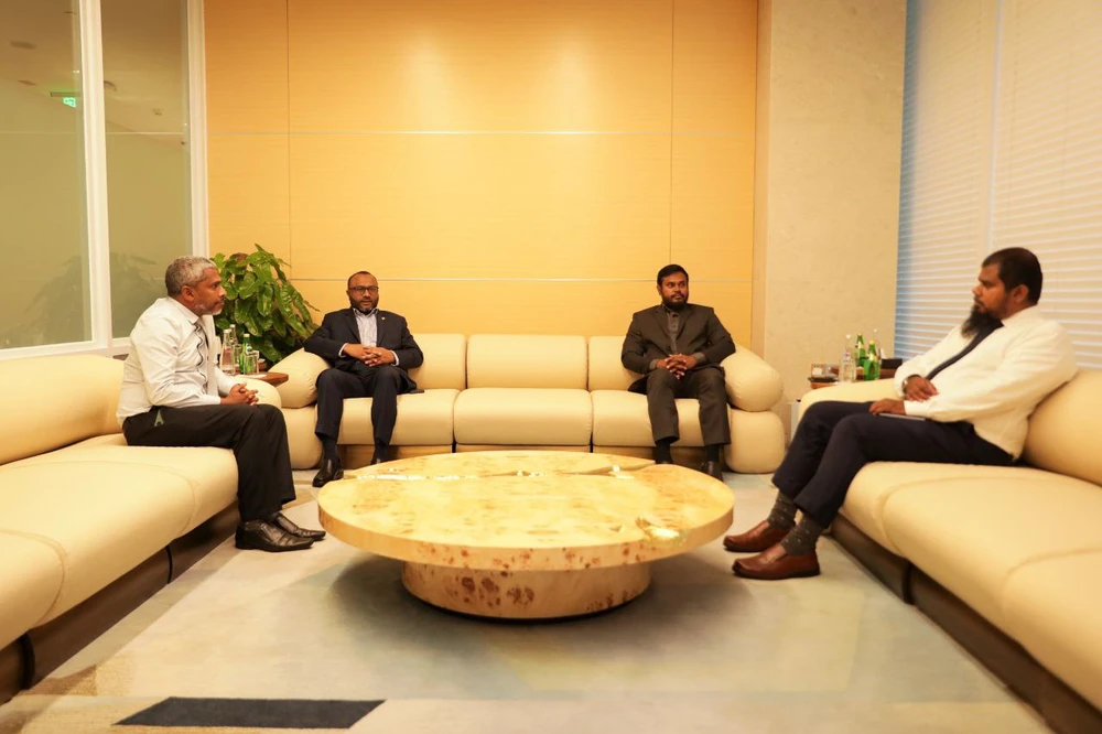 photo for ވަޒީރު ޑރ. ޝަހީމް ޗައިނާއަށް ފުރާވަޑައިގަތުން